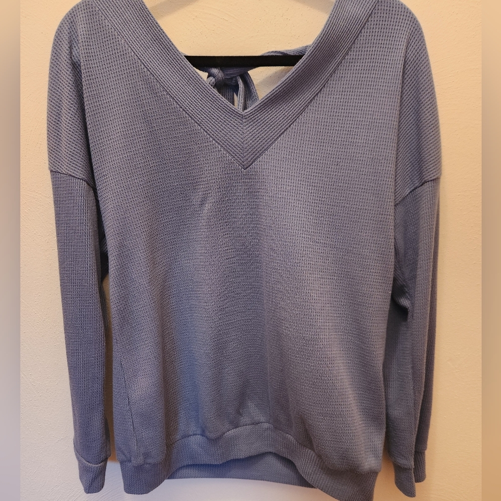 Blue V-Neck Waffle Knit Sweater Size M